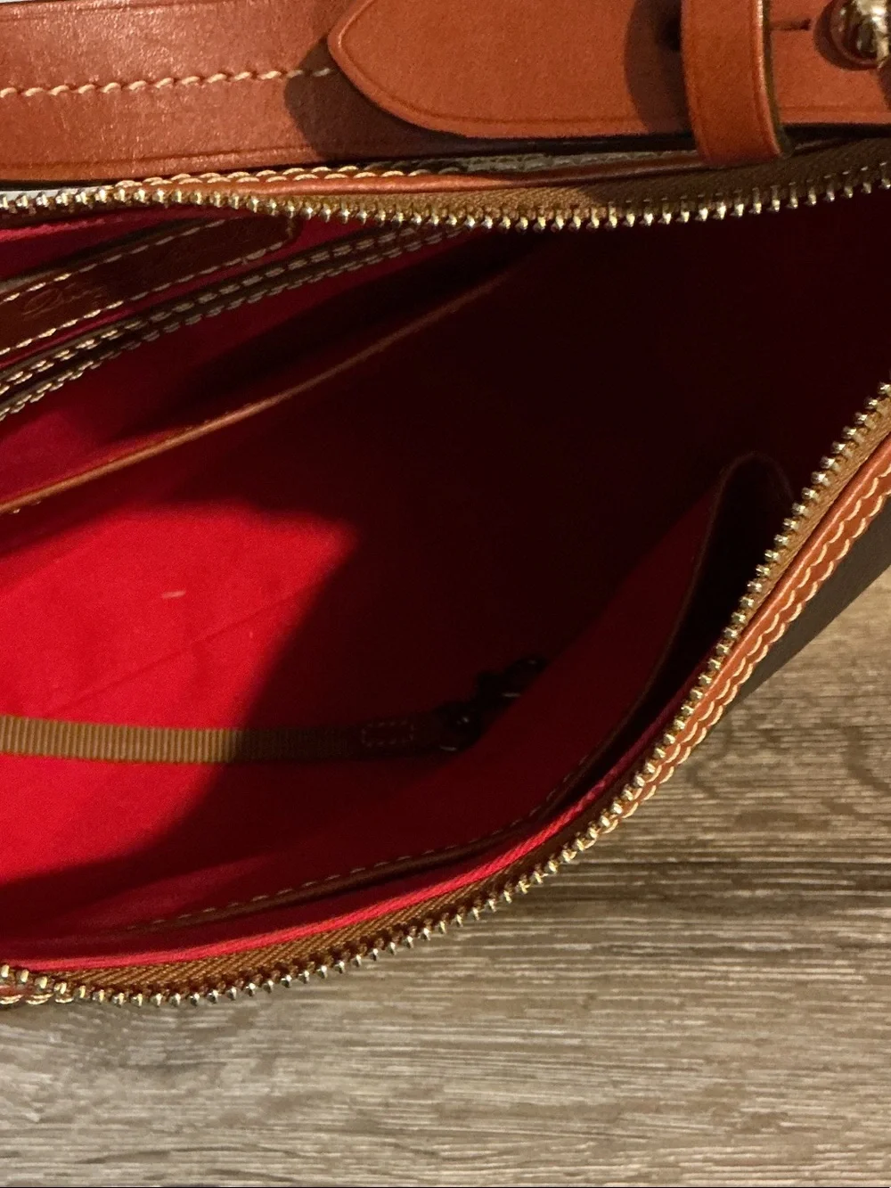 Dooney & Bourke Pebble Grain Leather Hobo Shoulder Bag Brown with Tan Trim EUC